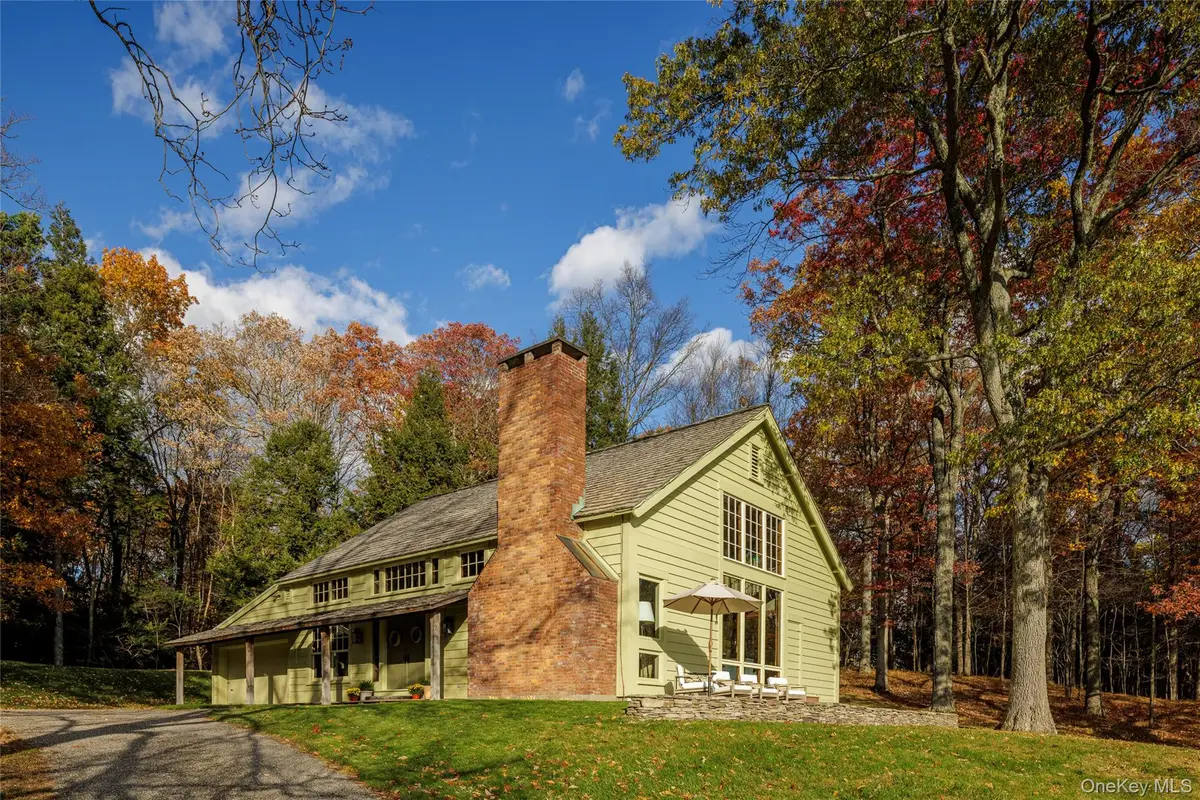 46 Lockrow Road, Troy, NY 12180 - Image #1