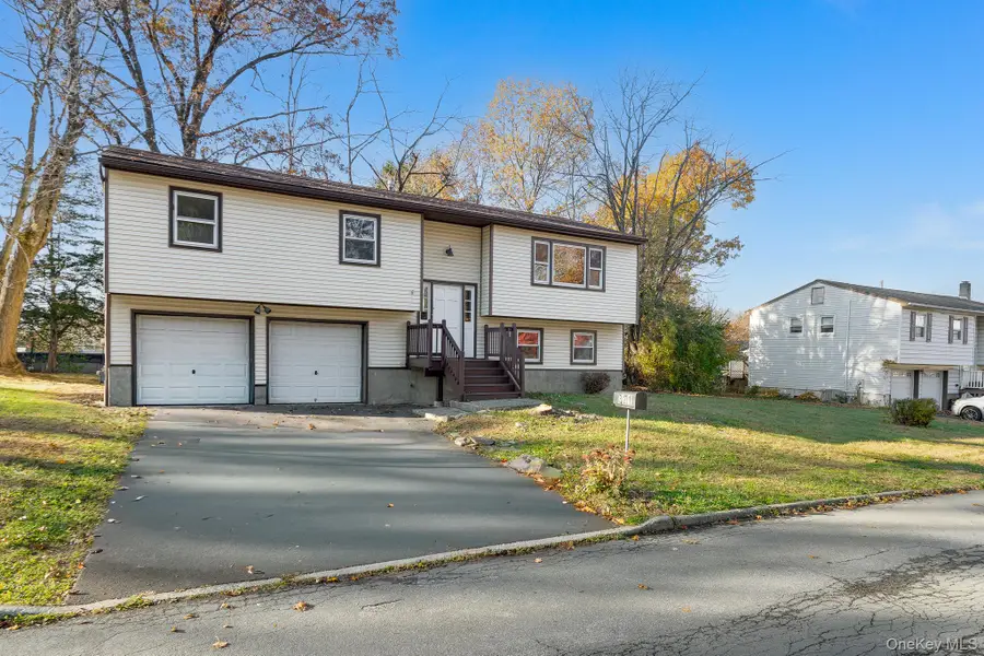 321 Nina Street, New Windsor, NY 12553 - Image #2