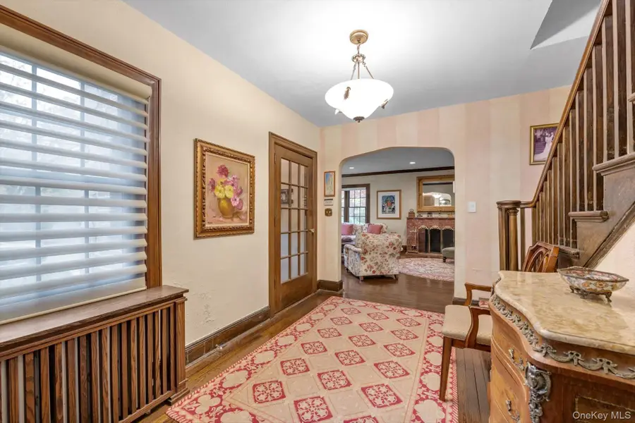 3 Station Road, Great Neck, NY 11023 - Image #3