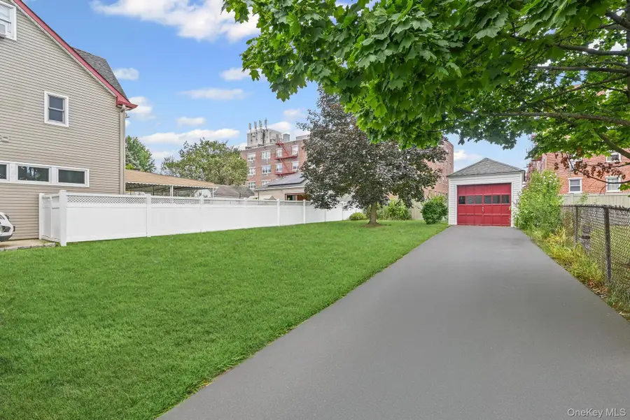 30 Temple Street, Williston Park, NY 11596 - Image #3