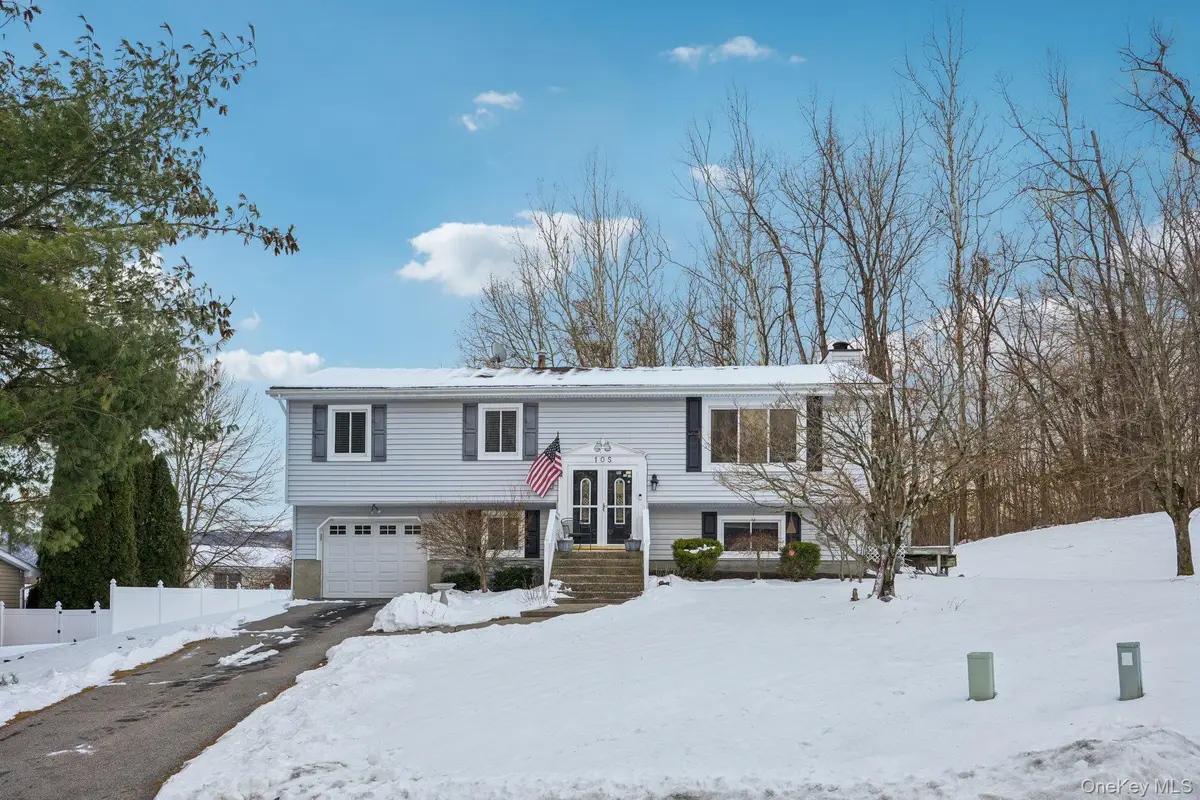 105 Shaker Court N, New Windsor, NY 12553 - Image #1