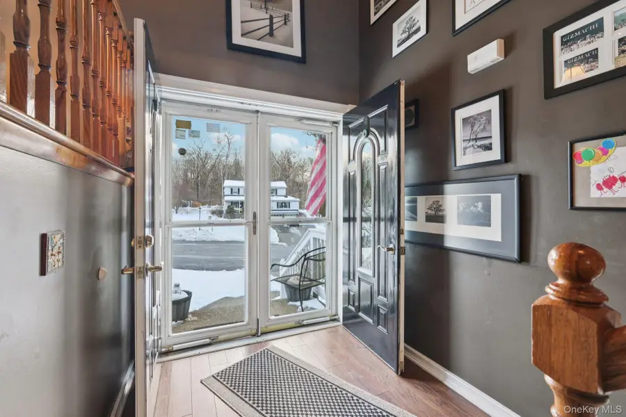 105 Shaker Court N, New Windsor, NY 12553 - Image #2