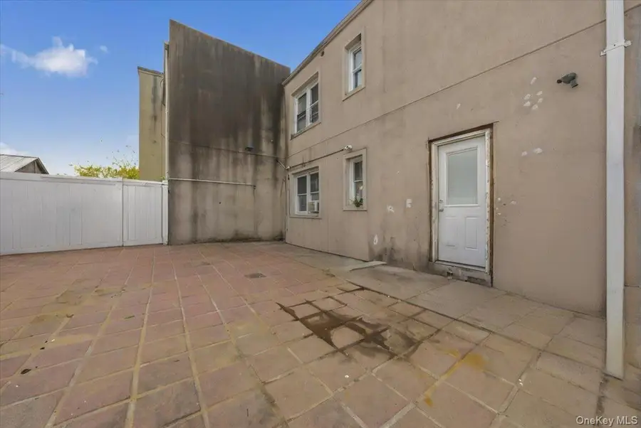 14019 183rd Street, Springfield Gardens, NY 11413 - Image #3