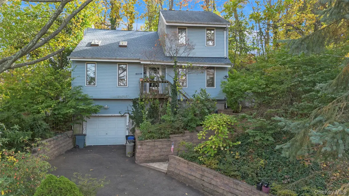 1111A Washington Drive #A, Centerport, NY 11721 - Image #1