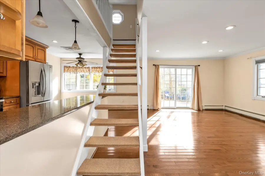 22 Fairview Road W, Massapequa, NY 11758 - Image #2