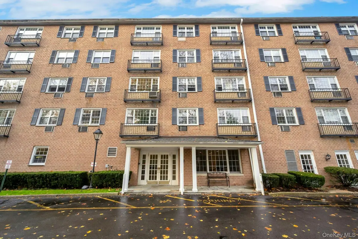 4 Consulate Drive #1B, Tuckahoe, NY 10707 - Image #1