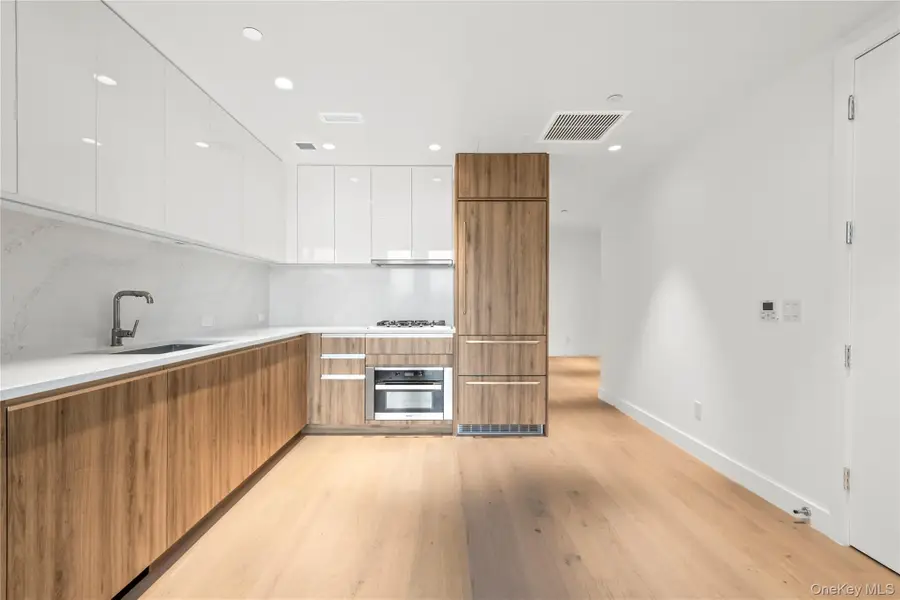 13618 Maple Avenue #5G, Flushing, NY 11355 - Image #2