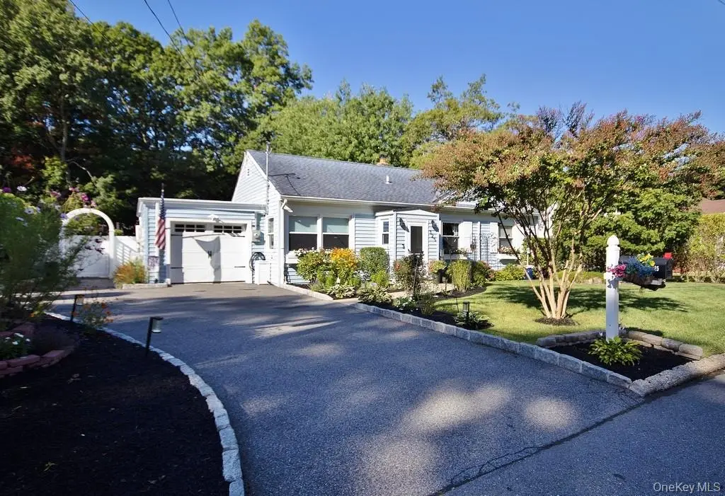 325 County Center Road, White Plains, NY 10603 - Image #1