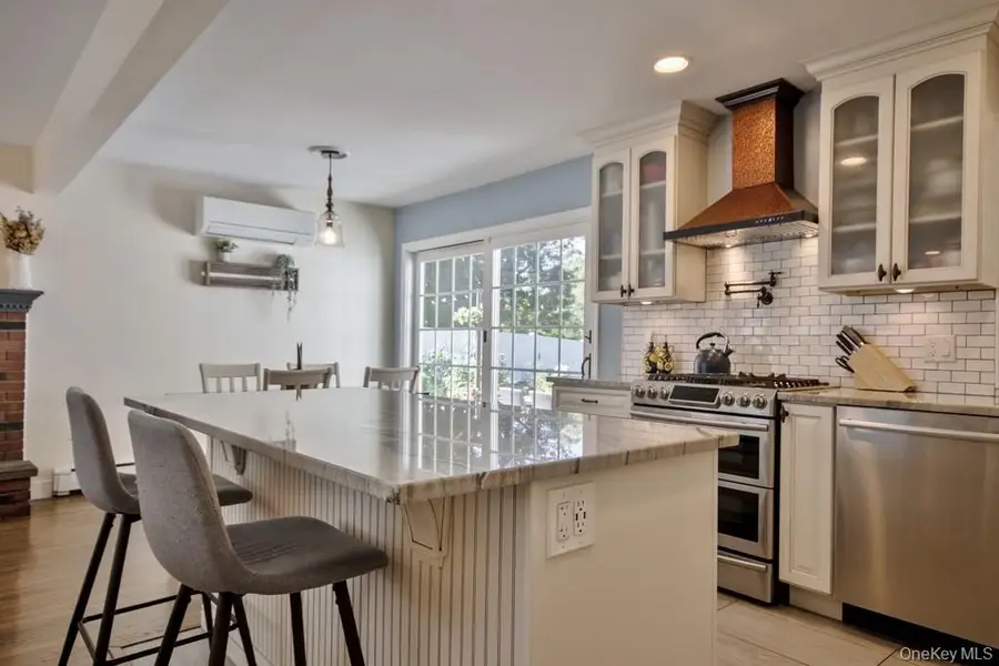 325 County Center Road, White Plains, NY 10603 - Image #3