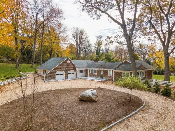 117 Locust Lane, Northport, NY 11768