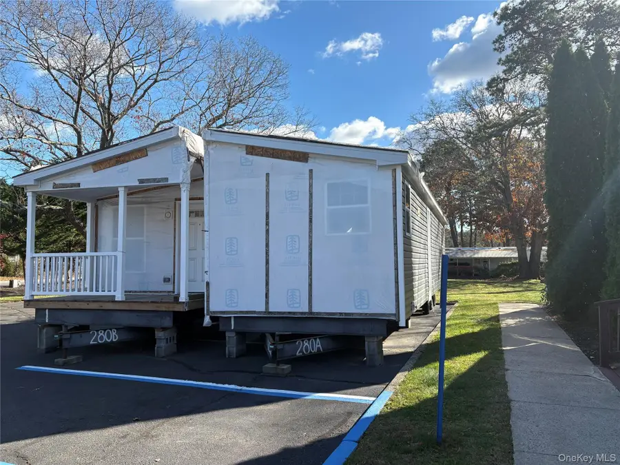 525 57 Riverleigh Avenue #57, Riverhead, NY 11901 - Image #2