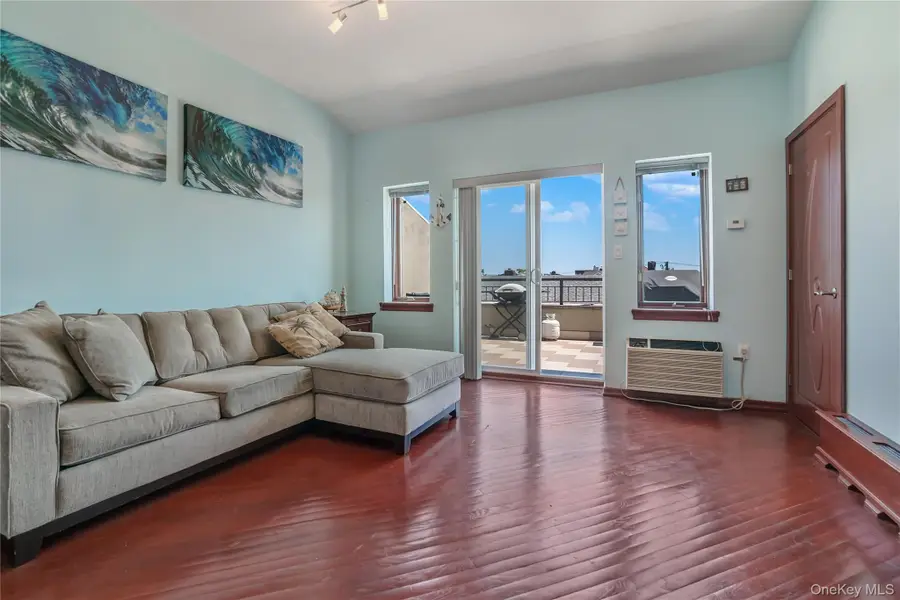 208 Beach 124th Street #6, Rockaway Park, NY 11694 - Image #2