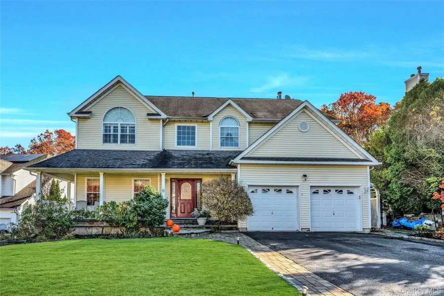 6 Laurel Crescent, Manorville, NY 11949 - Image #3