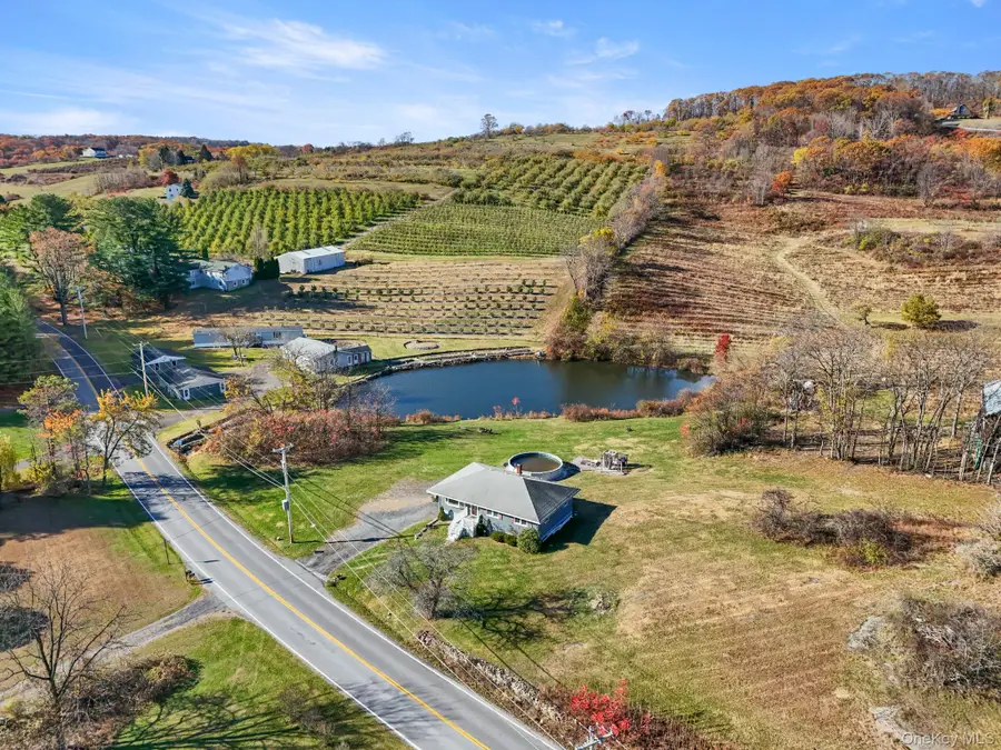 317 Lattintown Road, Marlboro, NY 12542 - Image #2