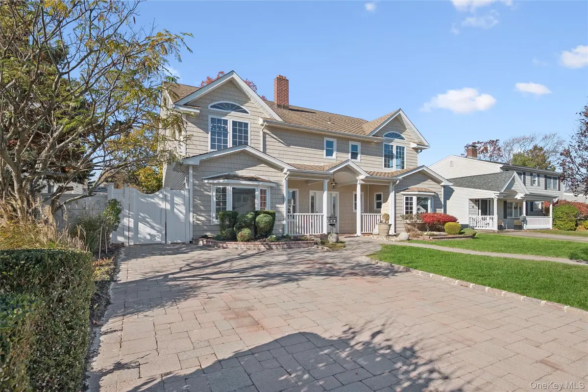 244 Water Lane S, Wantagh, NY 11793 - Image #1