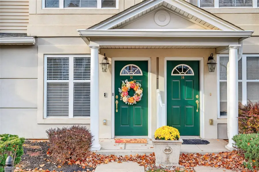 14 Harbor Pointe Drive, Haverstraw, NY 10927 - Image #2