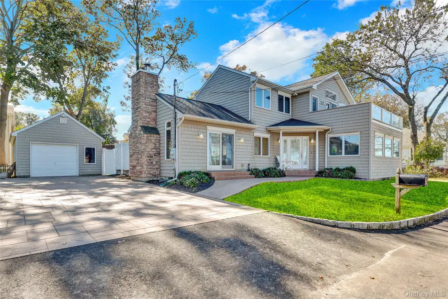 132 Soundview Drive, Rocky Point, NY 11778 - Image #2