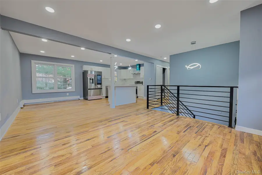 398 Glen Drive, Shirley, NY 11967 - Image #2