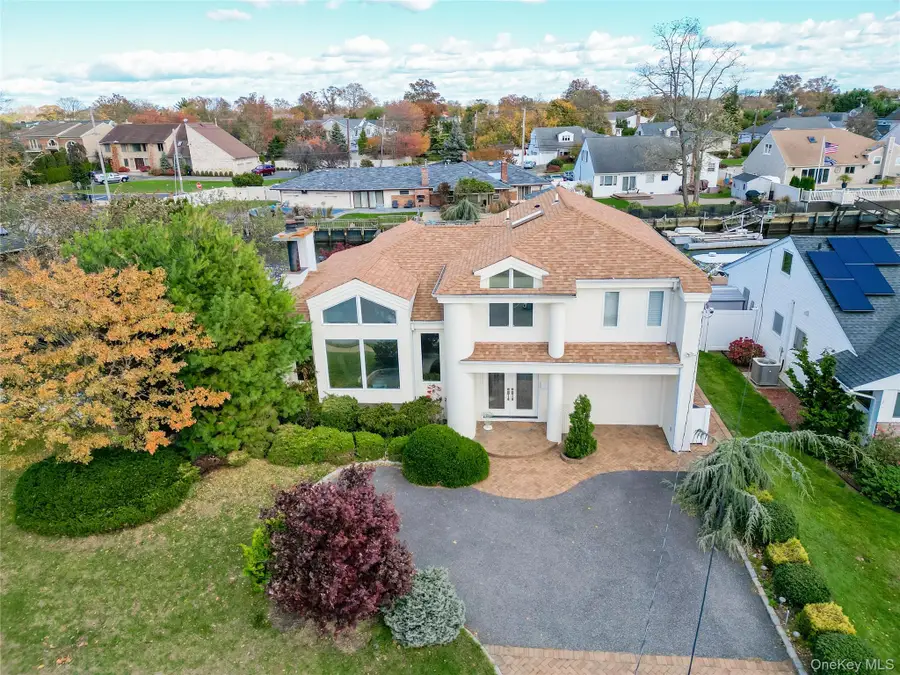 2729 Shore Drive, Merrick, NY 11566 - Image #2