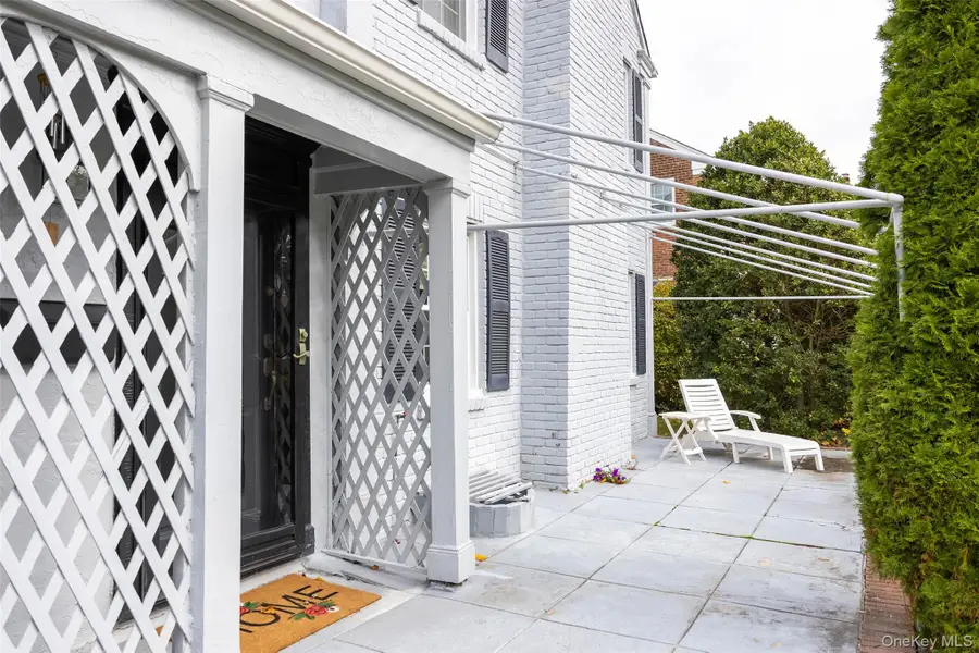 65 Old Mill Road, Manhasset, NY 11030 - Image #3