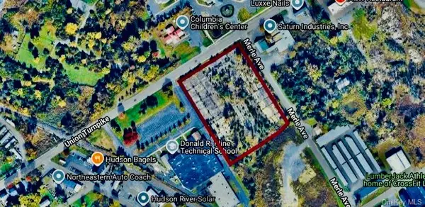 2 Merle Avenue, Hudson, NY 11944