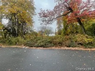 6 Pine Street, Wyandanch, NY 11798 - Image #3