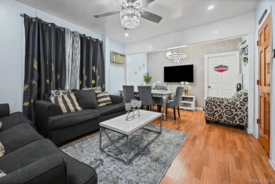 90-16 76 Street, Woodhaven, NY 11421 - Image #2