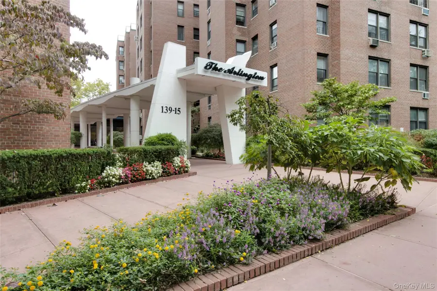 139-15 83 Ave #305, Briarwood, NY 11435 - Image #2