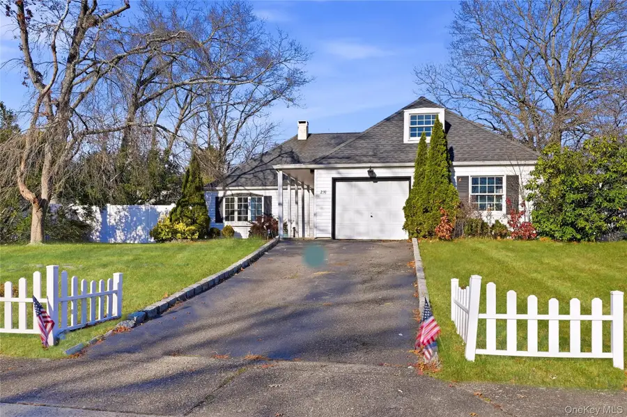231 Sunflower Lane, Islandia, NY 11749 - Image #2