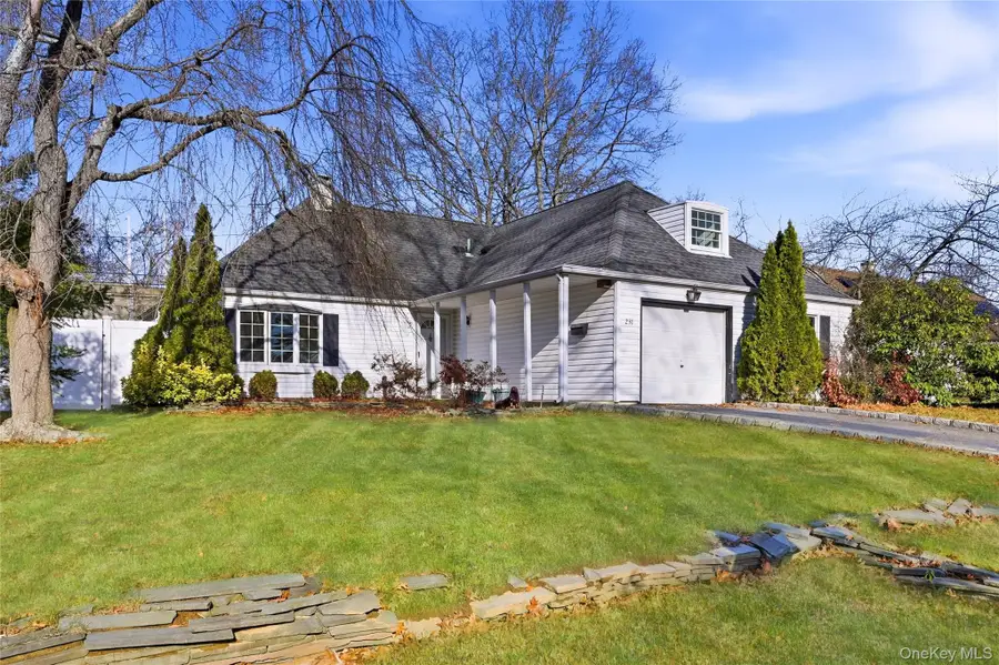 231 Sunflower Lane, Islandia, NY 11749 - Image #3