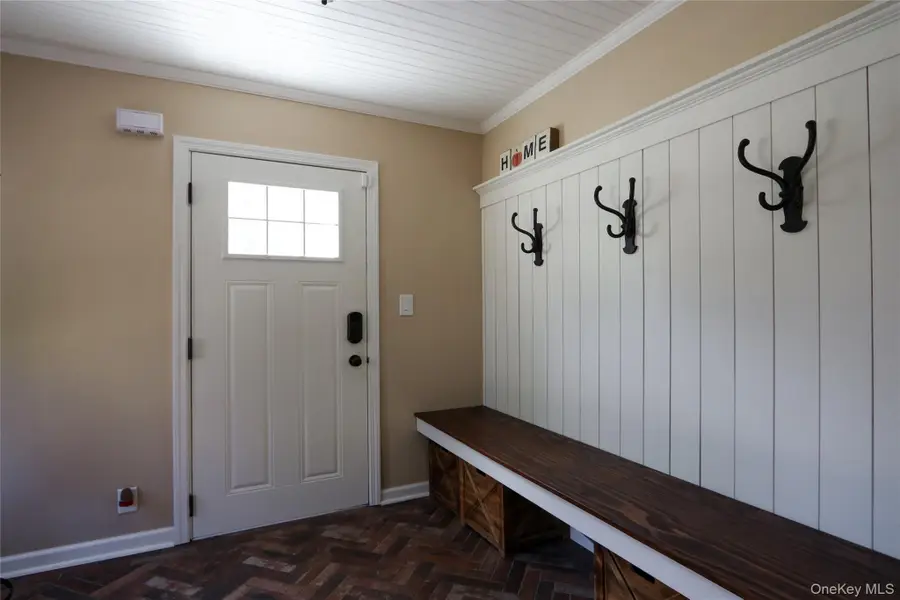 45 Woodland Avenue, Rockville Centre, NY 11570 - Image #3