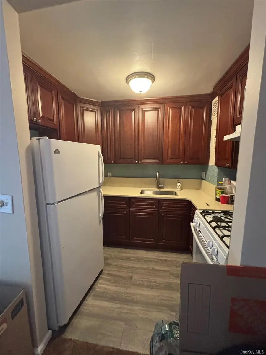 124 Smith Street #3B, Freeport, NY 11520 - Image #2