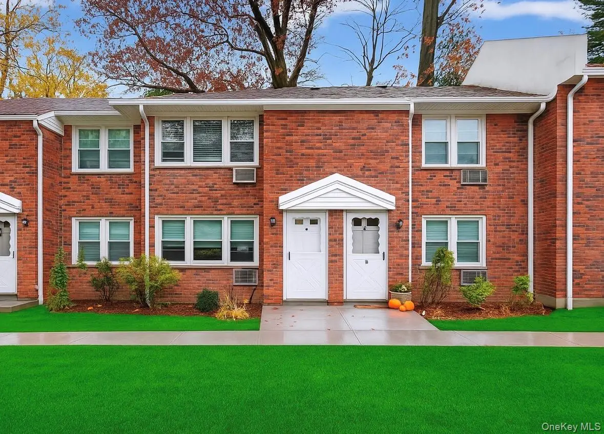 2710 South Road #B5, Poughkeepsie, NY 12601 - Image #1