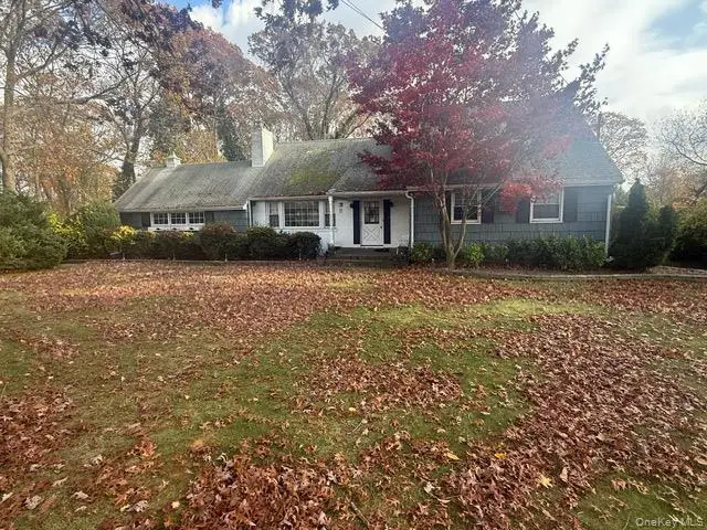 18 Beaverhill Lane, Huntington, NY 11743 - Image #1