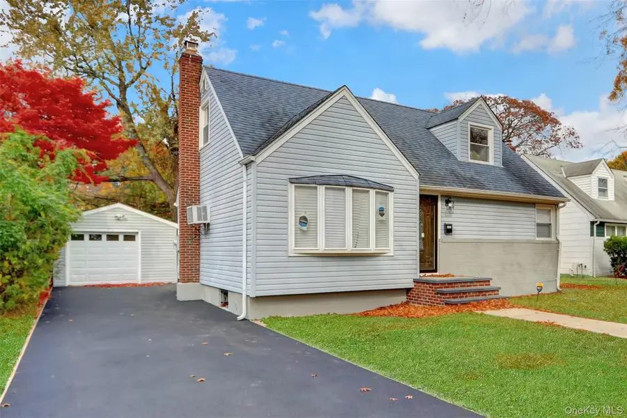 852 Smith Street, Uniondale, NY 11553 - Image #3