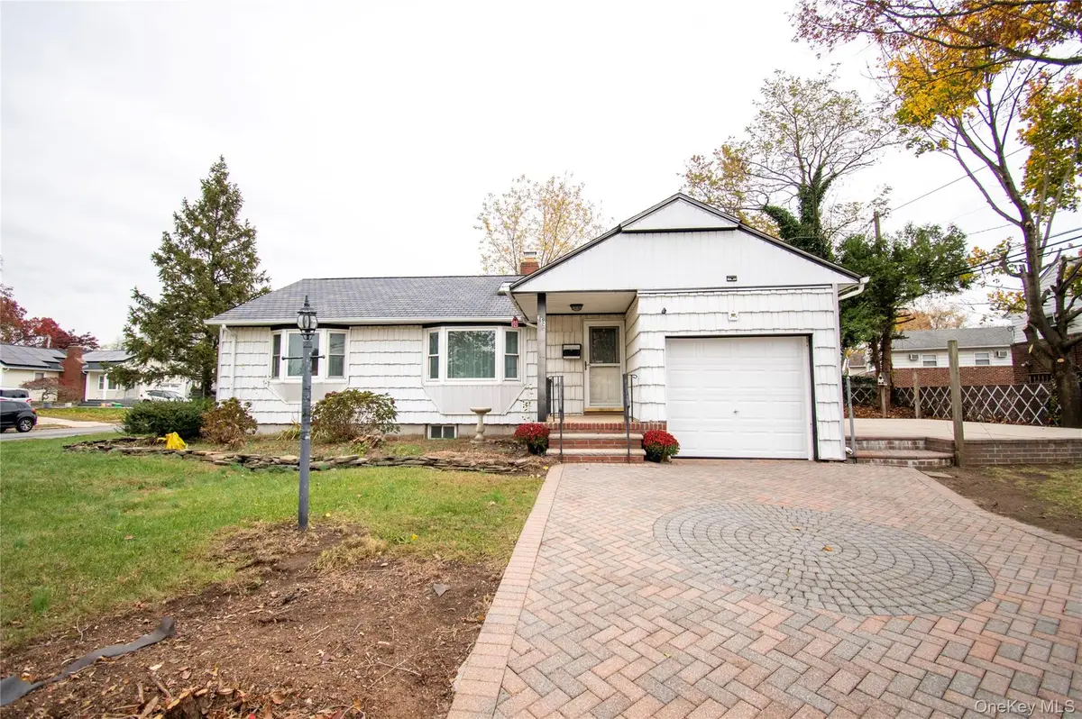 650 Bryant Street, East Meadow, NY 11554 - Image #1