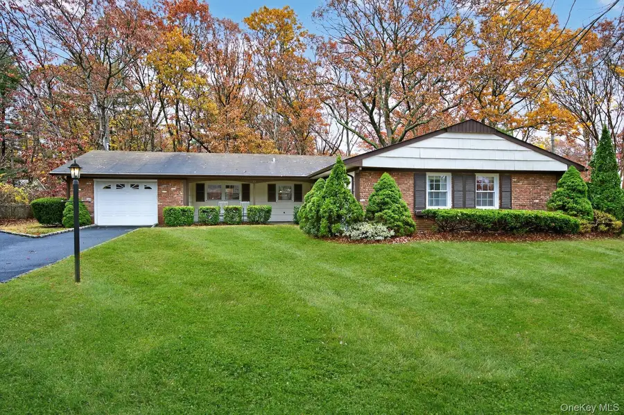 25 Shelbourne Lane, Stony Brook, NY 11790 - Image #3