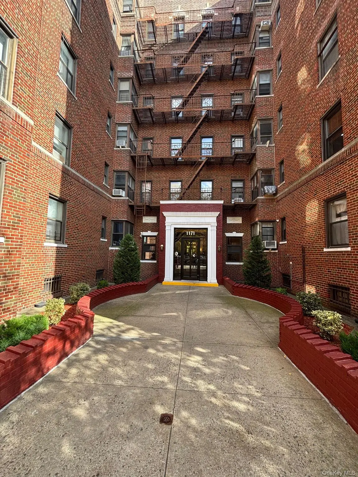 1171 Ocean Parkway #2B, Brooklyn, NY 11230 - Image #1