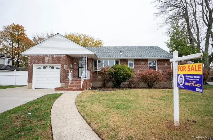 95 Harold Avenue, Hempstead, NY 11550 - Image #2