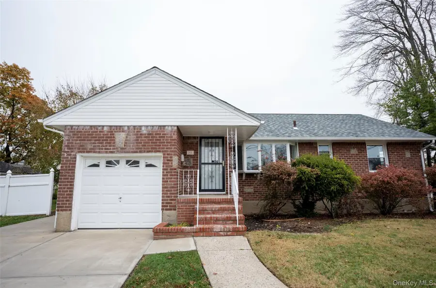 95 Harold Avenue, Hempstead, NY 11550 - Image #3