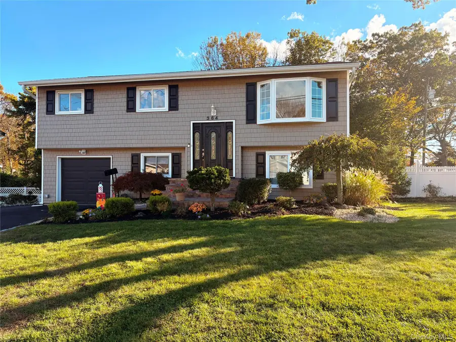 364 W 2nd Street, West Islip, NY 11795 - Image #2