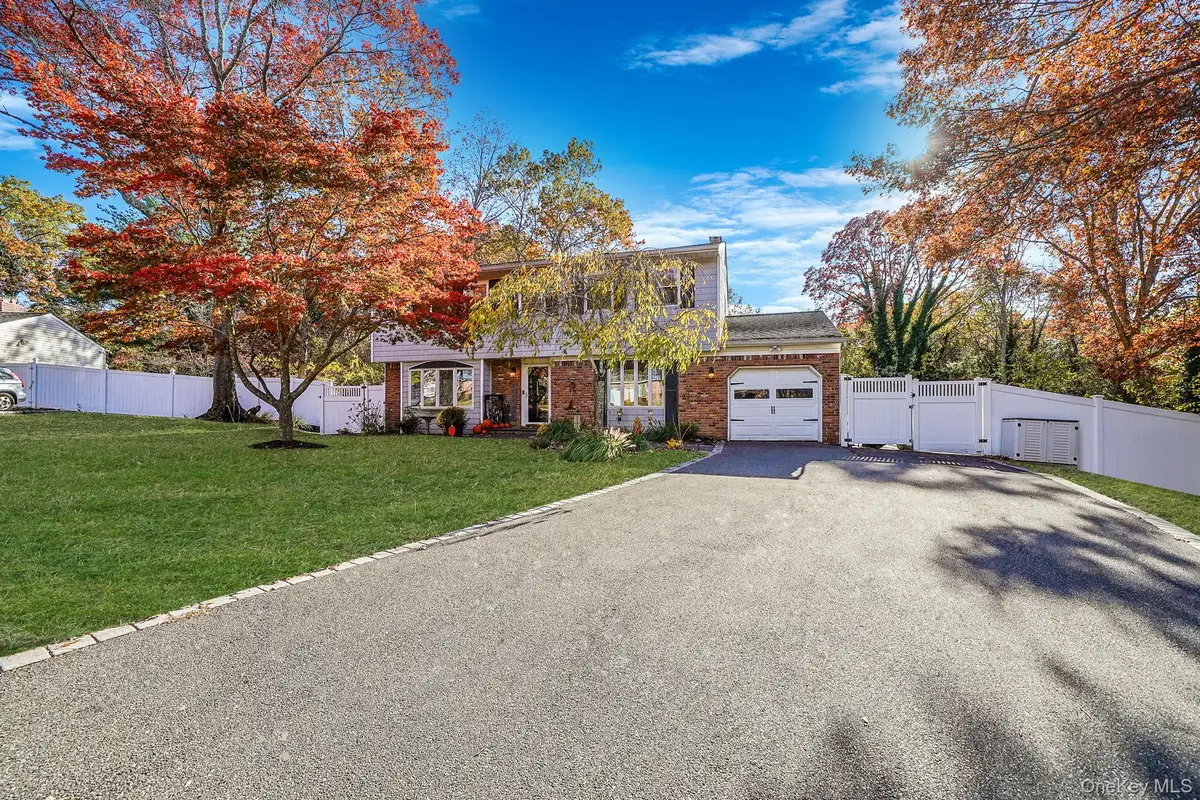 18 Ashford Drive, Ridge, NY 11961 - Image #1