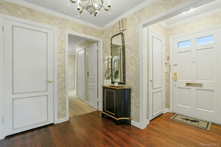 1 Elm Road, Scarsdale, NY 10583 - Image #2