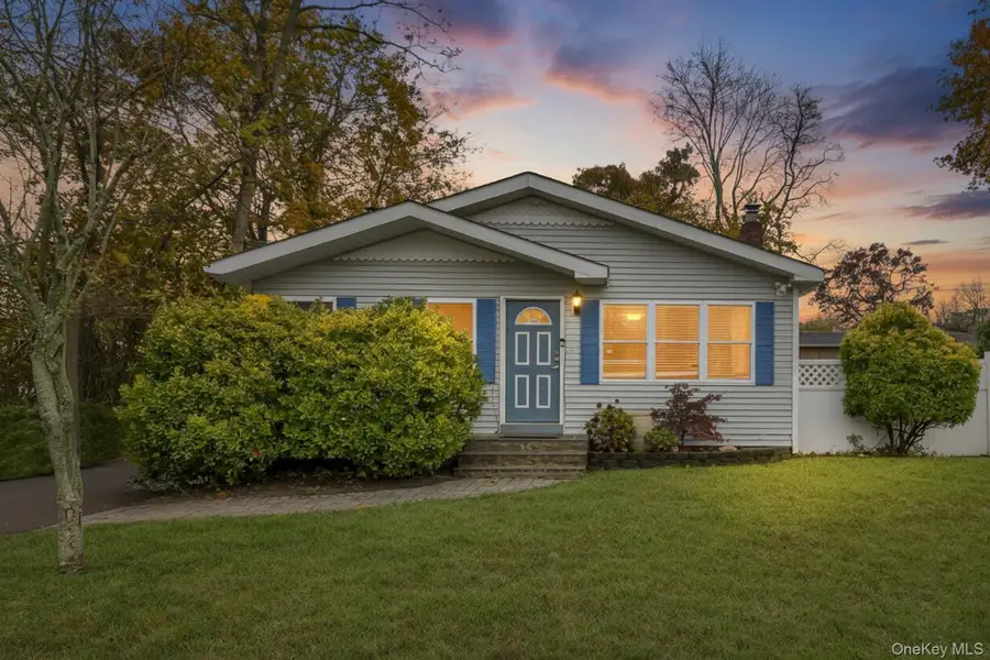 74 Weichers Avenue, Ronkonkoma, NY 11779 - Image #2