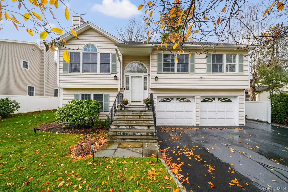 136 Edgewood Avenue, Thornwood, NY 10594 - Image #1