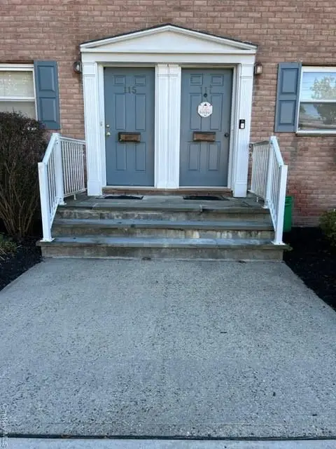 115 Meyer Oval, Pearl River, NY 10965