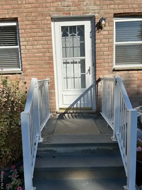 115 Meyer Oval, Pearl River, NY 10965 - Image #2