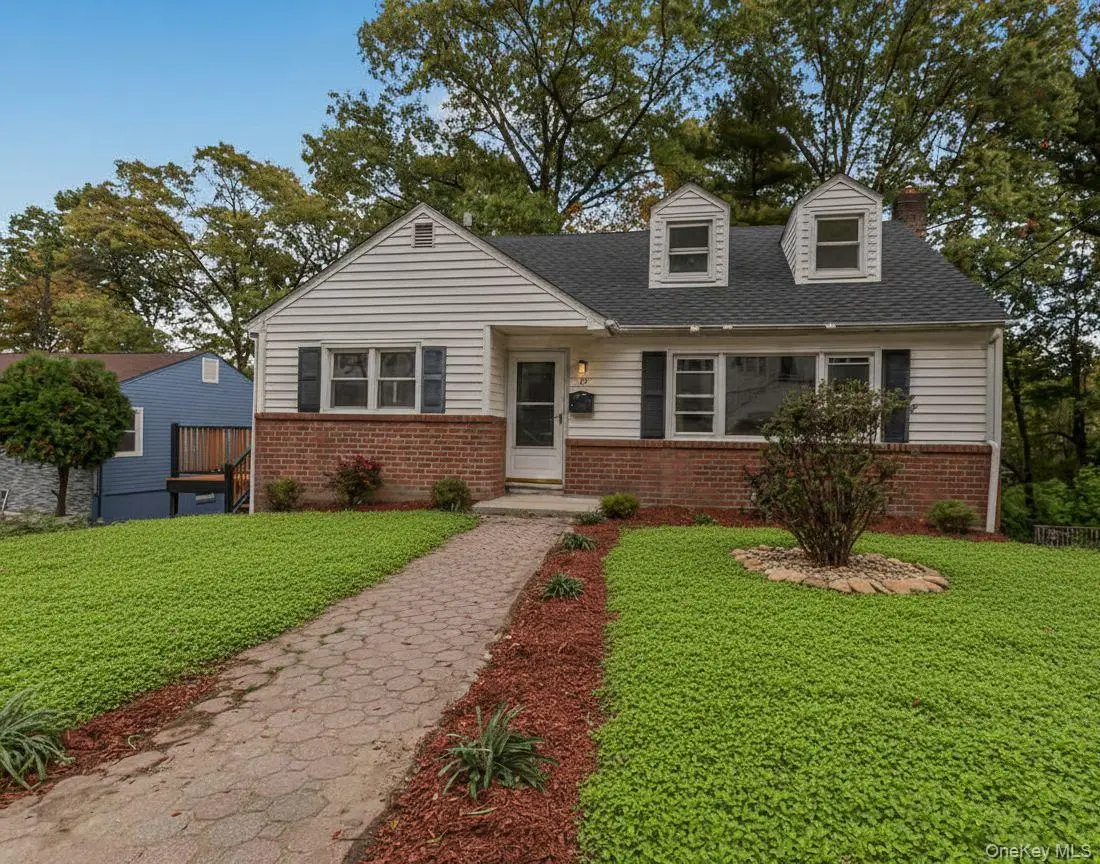 25 Linn ( Aka 183 Putnam Avenue) Place, Yonkers, NY 10705 - Image #1