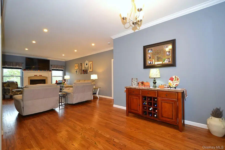 11 Macintosh, Selden, NY 11784 - Image #3