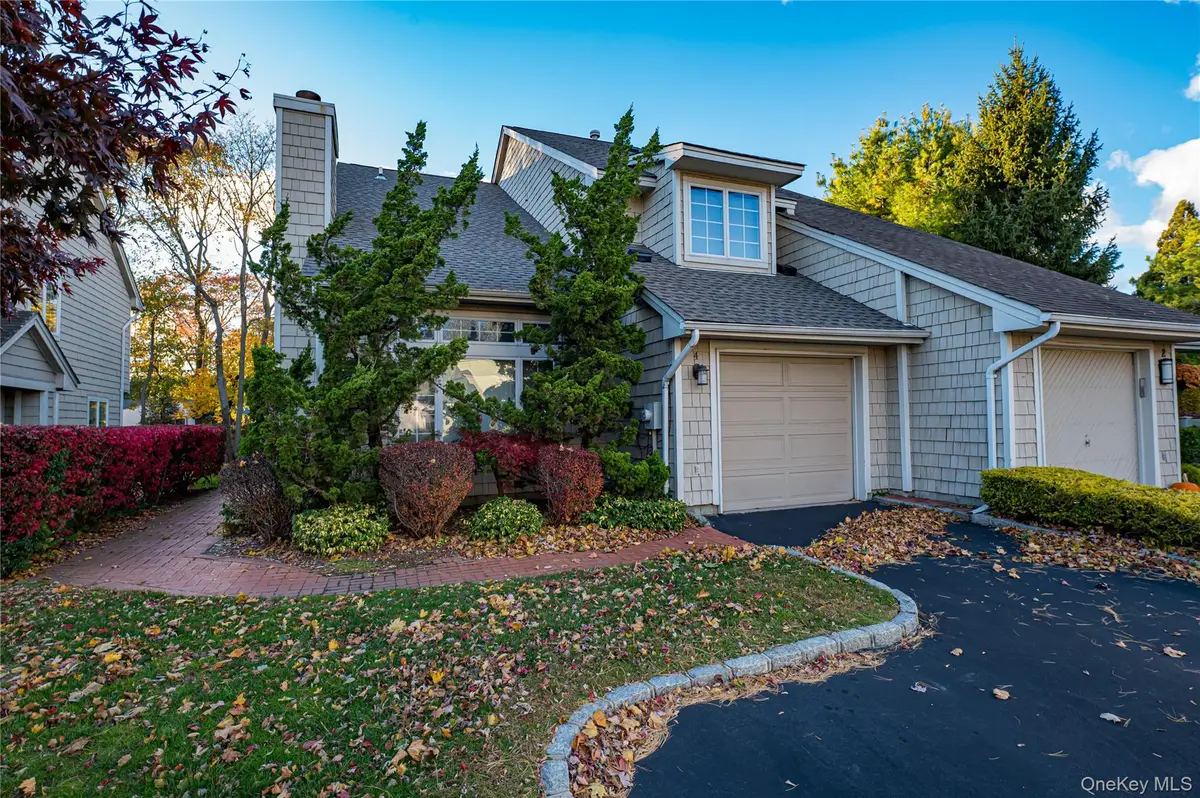 4 Cedar Ridge Lane, Bay Shore, NY 11706 - Image #1